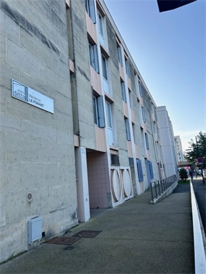 t4 à la location -   84000  AVIGNON, surface 78 m2 location t4 - UBI480330680